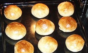 Nystekte hveteboller