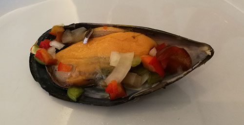 Forrett: Blåskjell med løk og paprika