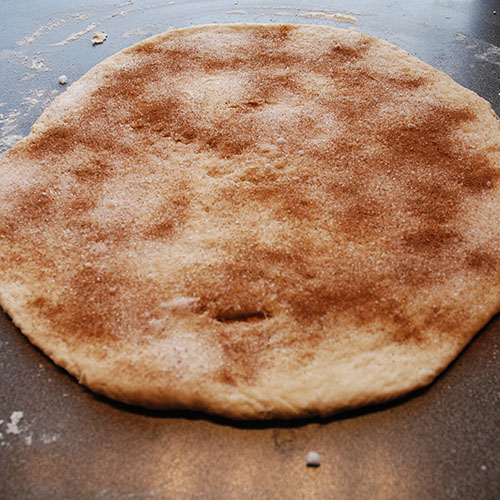 Bestemors wienerbrød etter oppskrift fra Baker Brun: Ingredienser: 500 g Hvetemel ½ ts Kardemomme 30 g Sukker 3 dl Melk 1 Egg 2 pk Gjær 200 g Smør Sukker og Kanel Gjengitt fra Baker Brun (2018), "Våre beste oppskrifter. 125 år med tradisjonsbakst" : Med tillatelse fra Baker Brun