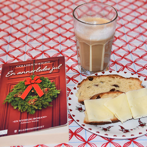 Wright, Colleen (2018), «En annerledes jul». Bladkompaniet og julebrød etter oppskrift fra Baker Brun Julebrød etter oppskrift fra Baker Brun Ingredienser: 250 g Smør (mykt) 6 dl Melk 1 pk Gjær 1 kg Hvetemel 125 g Sukker ½ ts Salt 2 ts Kardemomme 250 g Rosiner 2 pk Sukat 1 Egg (sammenvispet)