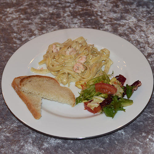 Loff til reker etter oppskrift fra Baker Brun (2018), «Våre beste oppskrifter. 125 år med tradisjonsbakst, s. 93» (gjengitt med tillatelse fra Baker Brun) Ingredienser: 7 dl Vann 1 kg Hvetemel 2 ts Salt ½ pk Gjær