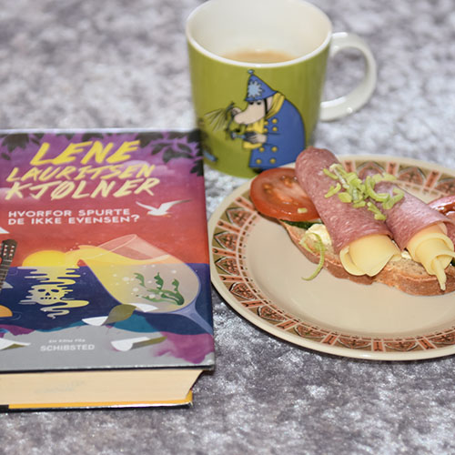 Kjølner, Lene Lauritsen (2015) «Hvorfor spurte de ikke Evensen?», Schibsted og Byggmelsbrød (mormors) Ingredienser: 5 dl Kulturmelk 4 ss Olje (nøytral) 1 pk Gjær 250 g Byggmel 500 g Hvetemel 3 ts Salt