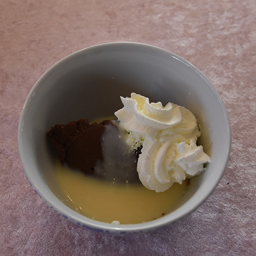 Sjokoladepudding Ingredienser: 7 dl Melk 1 Egg ½ dl Sukker 1 dl Kakao 1 dl Maisenna 2 ts Vaniljesukker