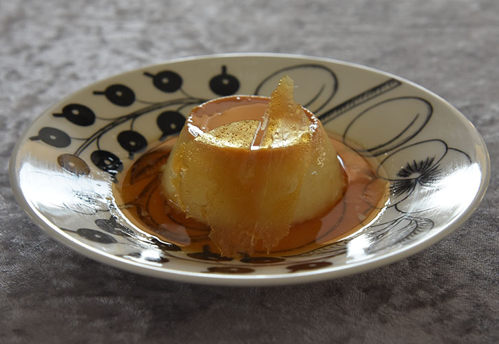 Karamellpudding Ingredienser 7 ss Sukker 3 Egg ½ l H-melk 1½ ss Sukker ½ ts Vaniljesukker