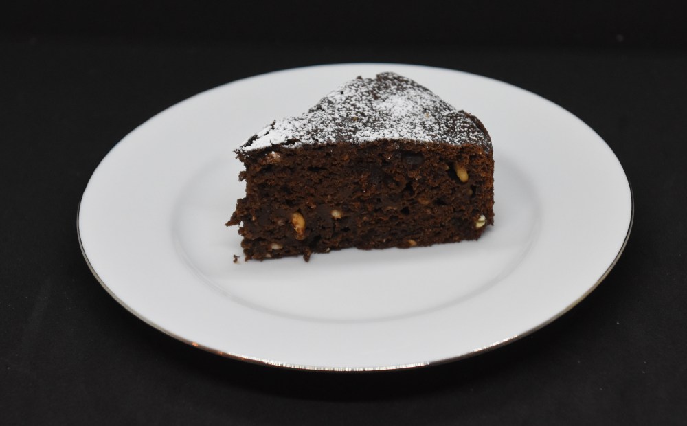 Mokkakake (med cottage cheese) Ingredienser: 1 dl Hvetemel ½ ts Bakepulver ¾ dl Kakao 2 ts Vaniljesukker 3 Egg 1 ½ dl Sukker 300 g Ferskost (cottage cheese) 2 ss Smør (smeltet) 2 ss Kaffe (sterk)