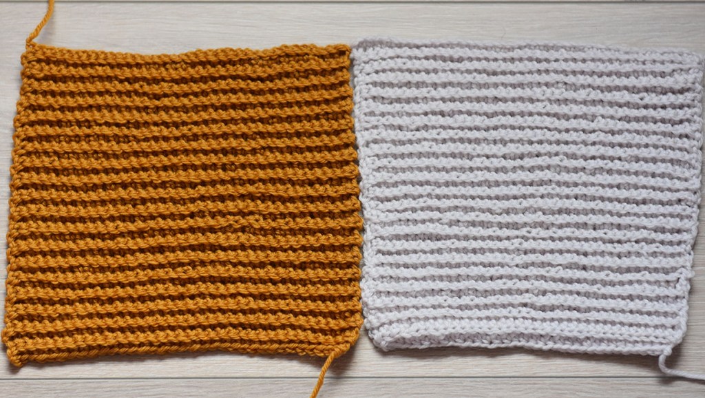 Ribbe- eller plisséhekling (Fastmasker i bakremaskebue) - Legg opp et antall luftmasker (lm) + 1 lm til å snu med Rad 1: - Hekle en rad med fastmasker (fm) i hver lm - Snu med 1 lm Rad 2: * 1 fm i neste fm ved å stikke nålen gjennom bakre maskebue * GJENTA fra * til * raden ut, men avslutt med 1 lm (til å snu med) GJENTA rad 2