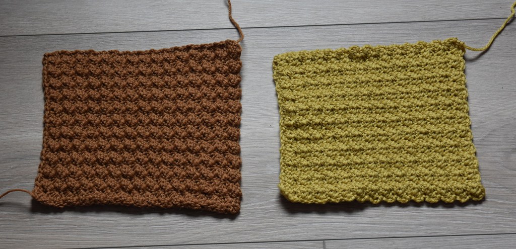 Boblemønster Slik hekler du boblemønster: - Legg opp et antall luftmasker (lm) delbart med 3 + 1, 2 lm til å snu med Rad 1: - 2 staver (st) i 3 m fra nålen. - * Hopp over 2 m, (1 fm, 2 st) i neste m* GJENTA fra * til * raden ut, men avslutt med å hoppe over 2 m, 1 fm i siste m. Snu med 2 lm. Rad 2: - 2 st i første m. - *Hopp over 2 m, (1 fm, 2 st) i neste m* GJENTA fra * til * raden ut, men avslutt med å hoppe over 1 fm i siste m. Snu med 2 lm. GJENTA rad 2.