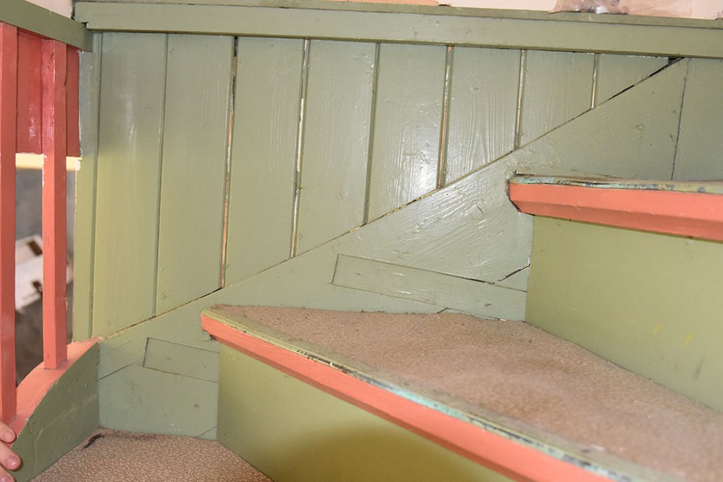 Sommerhuset vårt - Garten, Trøndelag -- Kjellertrappen