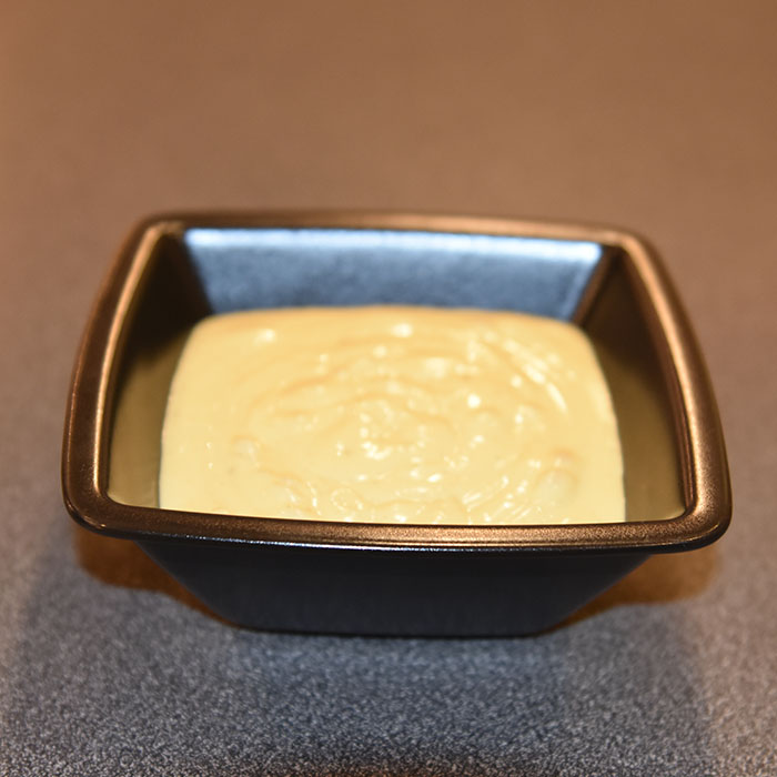 Bearnaise saus Ingredienser; 250 g Smør 3 Egg (plommer) 2 ss Estragon i eddik (finnes på glass) 4 Pepperkorn (hvite) 2 Sjalottløk ¼ dl Eddik ½ dl Vann https://heidisboble.no/ @heidisboble