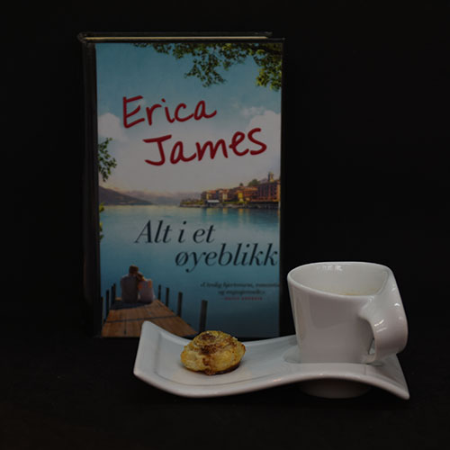 James, Erica (2016) «Alt i et øyeblikk», Bastion forlag OG Butterdeigsnurrer med sukker og kanel Ingredienser: 1 plate Buttedeig (dypfryst) Egg Sukker og kanel https://heidisboble.no/ @heidisboble