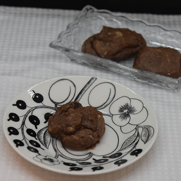 Kakaotopper - Marengskjeks med usøtet kakao (Diabetes) Ingredienser: 2 Eggehviter 2-3 ss Sukrin 1 ss Kakaopulver (usøtet) https://heidisboble.no/ @heidisboble