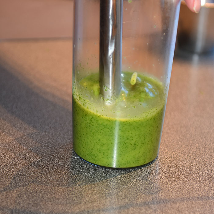 Dillolje: 1 ½ - 2 Dill (krukker) 2 dl Olje (soya) Salt https://heidisboble.no/ @heidisboble