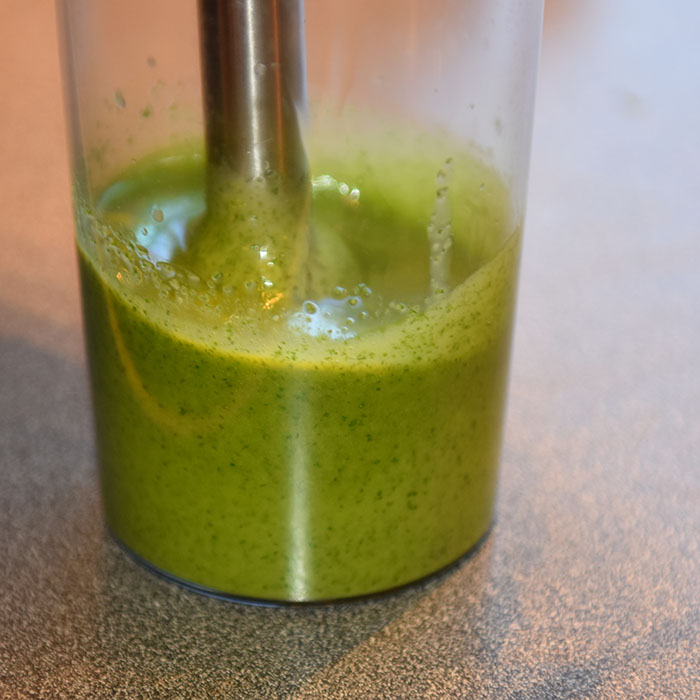 Dillolje: 1 ½ - 2 Dill (krukker) 2 dl Olje (soya) Salt https://heidisboble.no/ @heidisboble