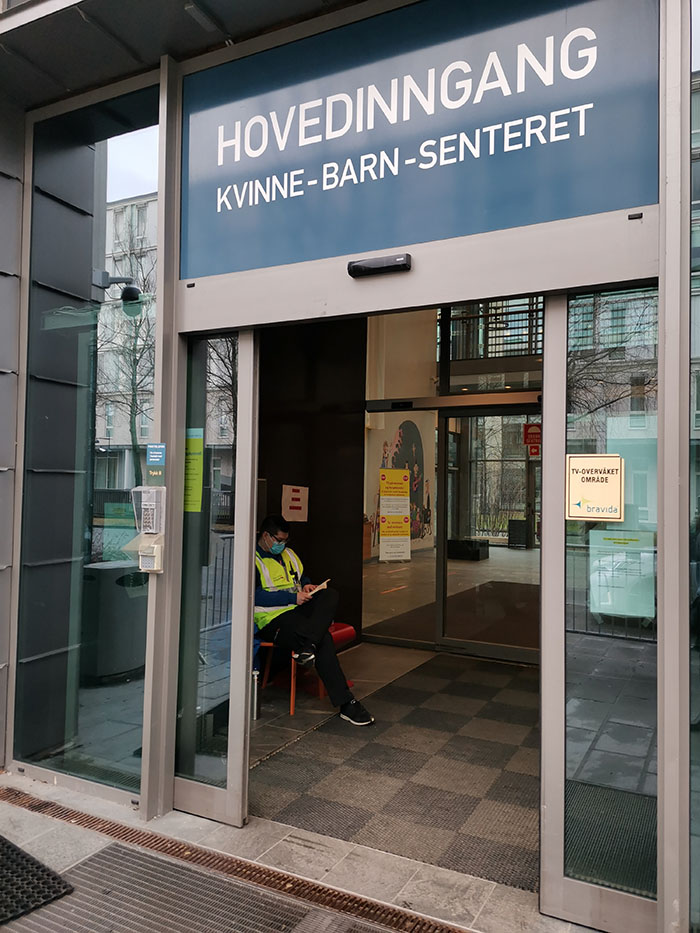 Koronarestriksjoner Kvinne-barn-senteret ved St. Olavs hospital Olav Kyrres gate 11 Postadresse St. Olavs hospital HF Seksjon for gynekologisk poliklinikk Postboks 3250, Torgarden 7006 Trondheim https://heidisboble.no/ @heidisboble