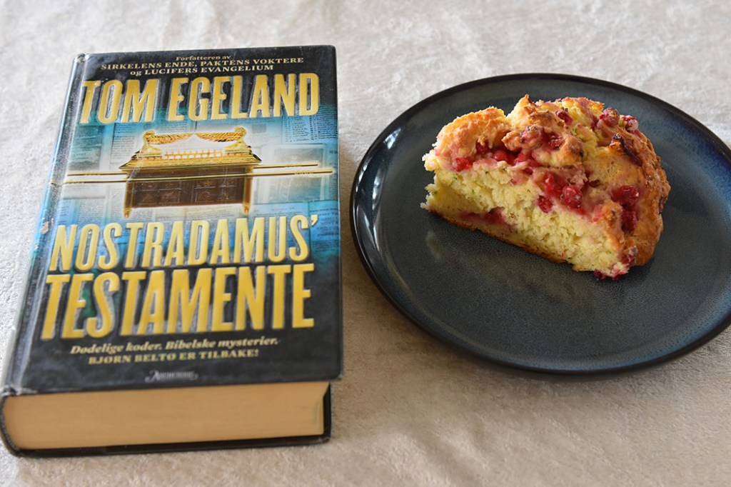 Egeland, Tom (2012) «Nostradamus’ testamente», Aschehoug OG Scones med rips og squash Ingredienser 5 dl Hvetemel 3 ts Bakepulver 1 ts Vaniljesukker 1 dl Sukker 100 g Smør (kaldt) 1 Egg 1 ½ dl Rømme 100 g squash 100 g Rips https://heidisboble.no/ @heidisboble