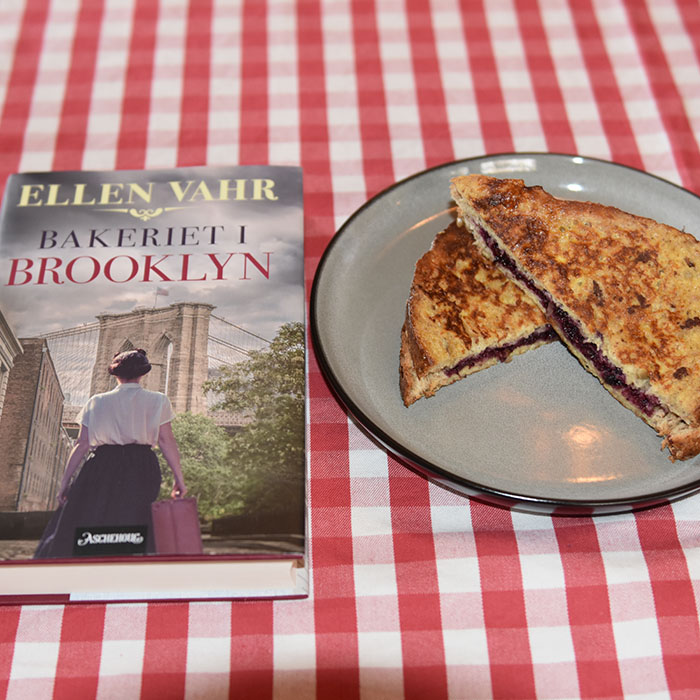 Vahr, Ellen (2021) «Bakeriet i Brooklyn», Aschehoug OG Arme riddere Ingredienser: 2-3 Brødskiver 1 Egg ½ dl Melk 1 ts Kanel 1 ts Sukker (valgfri) 1 ss Smør https://heidisboble.no/ @heidisboble