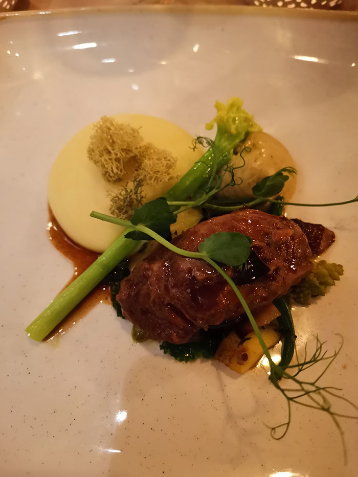 Svinekjake Restaurant Troll Fosenkaia 4A, 7010 Trondheim, Norge https://heidisboble.no/ @heidisboble