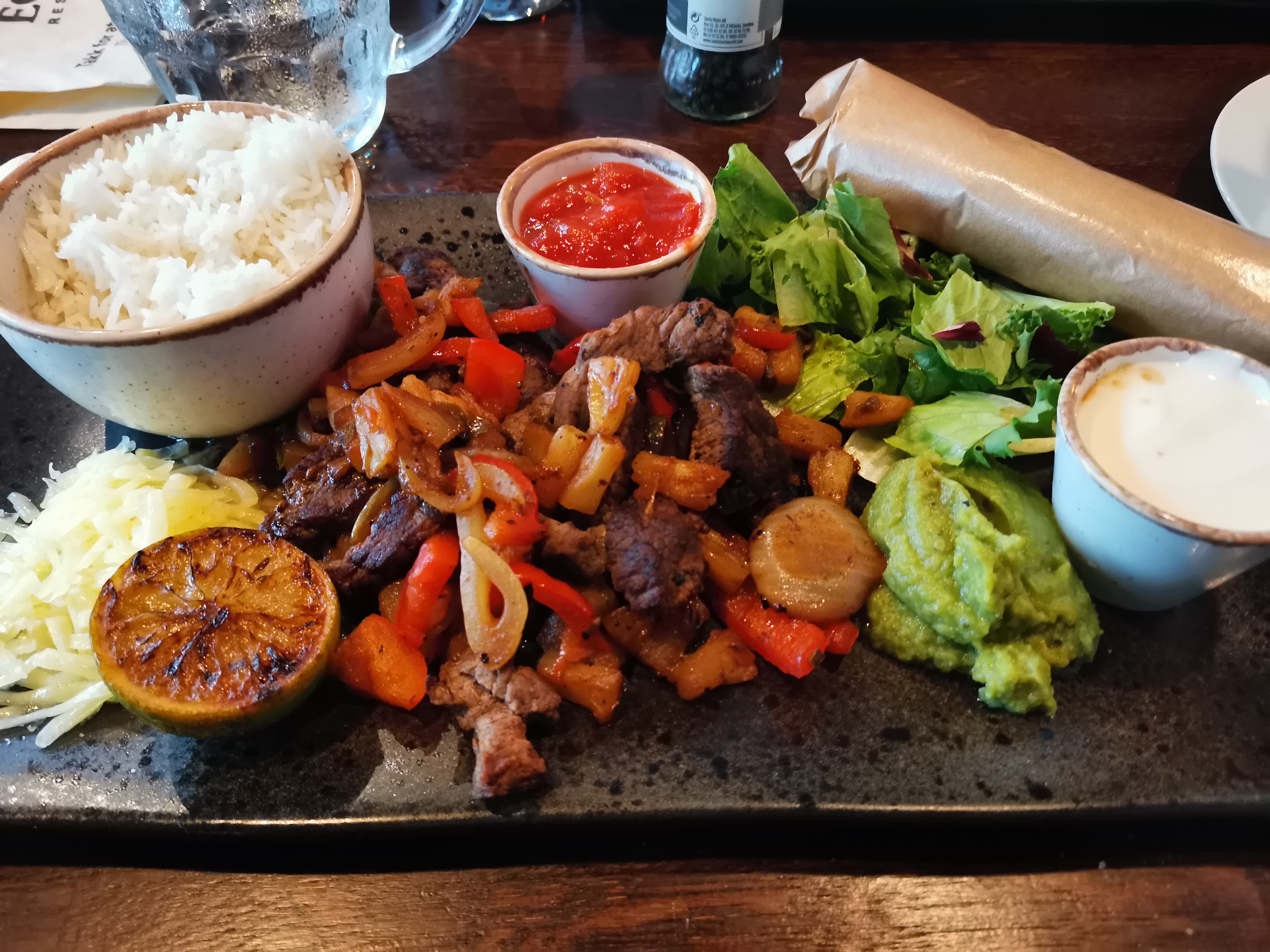 Egon Fajitas med biffstrimler  Egon i tårnet Otto Nielsens veg 4,  7052 Trondheim  https://heidisboble.no/ @heidisbobl