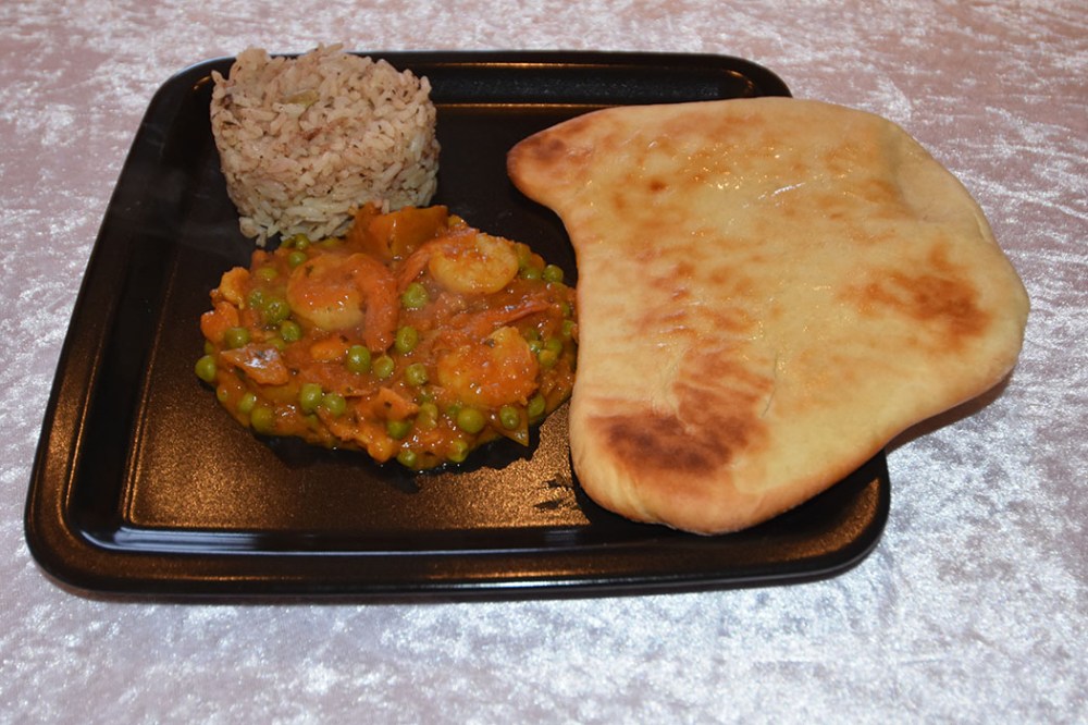 Scampi- og eplekarri  Ingredienser  1 	Eple  2 ss	Ingefær (raspet) 1	Løk (hakket) 4 fedd	Hvitløk (finhakket) 3 ts	Karri 1 ts	Koriander ½ ts	Kumin ½ ts	Salt  ½ ts	Kajennepepper  4	Tomater (hakket) 2 ½ dl	Erter (frosne) 2 ½ dl	Kokosmelk 400 g	Scampi og/eller reker 	Koriander (hakket)  https://heidisboble.no/ @heidisboble