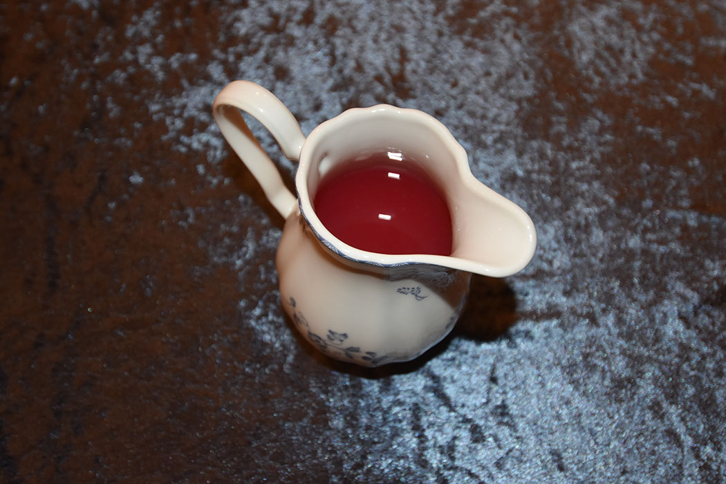 Bringebærsaus (enkel) Ingredienser: 3 dl Bringebærsaft (utblandet men litt sterk) 1 ss sukker (kan sløyfes) 2 ts Potetmel https://heidisboble.no/ @heidisboble