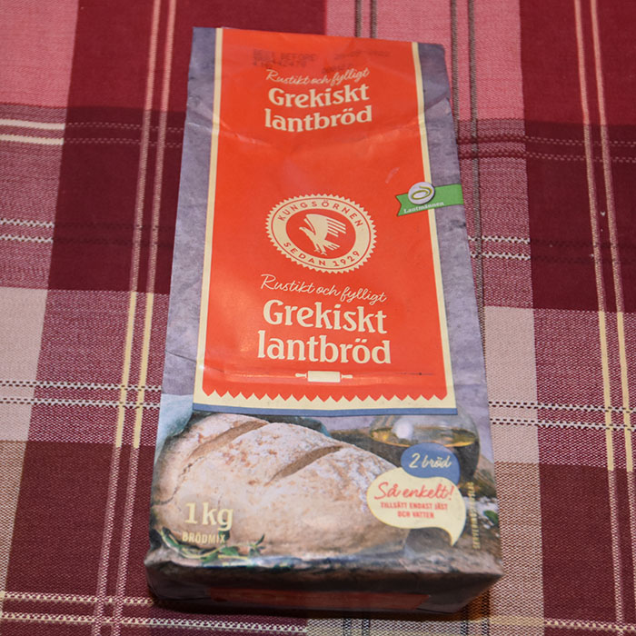 Gresk landbrød etter oppskrift fra kungsörnen Ingredienser 1 pk Grekiskt Lantbröd mel fra Kungsörnen 1 pk Gjær (50 g) 6 dl Vann (fingervarmt) https://heidisboble.no/ @heidisboble