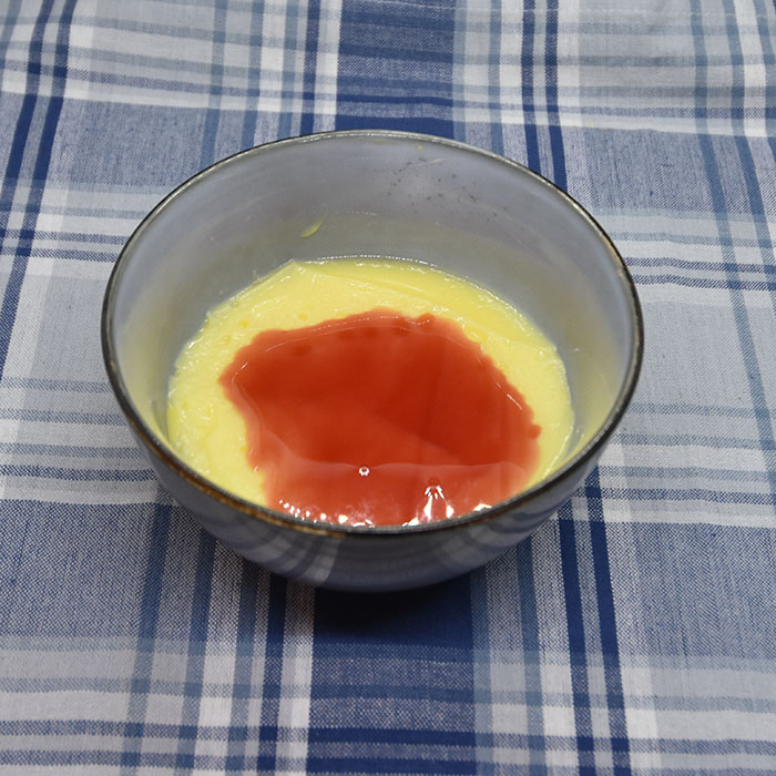 Mandelkjernepudding Ingredienser 8 dl H-melk (laktosefri) (alt. 5 melk og 3 fløte) 60 g Maisenna 2 ss Sukker 1 ts Vaniljesukker 2 Egg 50 g Mandler 3 Mandeldråper https://heidisboble.no/ @heidisboble