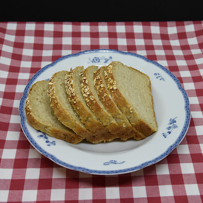 Regal Havrebrød (brødmiks fra Regal) Ingredienser 1 pk Gjær 1 pk Havrebrødmel (1 kg) 6 dl Vann (kaldt) 2 ss Olje (raps) https://heidisboble.no/ @heidisboble