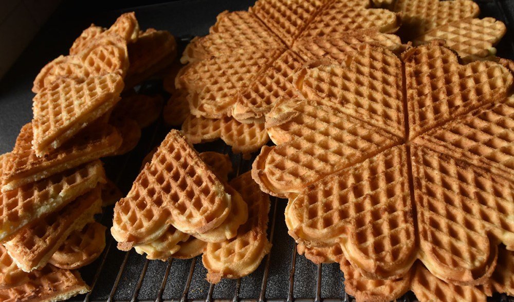 Kakevafler Ingredienser: 500 g Potetmel 250 g Sukker 250 g Smør (margarin går utmerket) 4 Egg 3 ts Bakepulver https://heidisboble.no/ @heidisboble