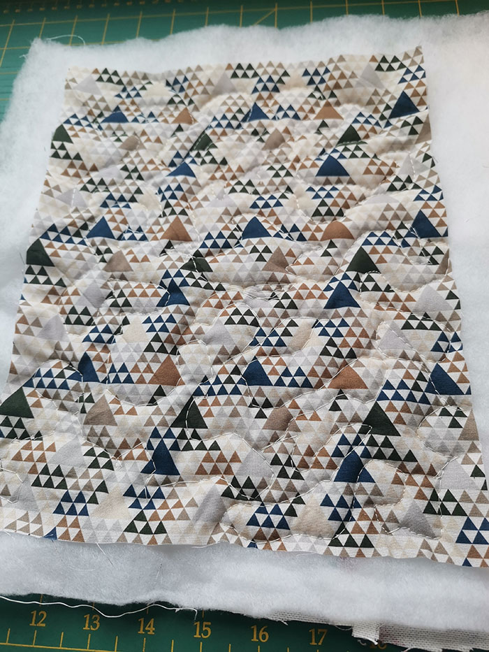 Sy et enkelt penal til skolestart Oppskrift på: https://heidisboble.no/ @heidisboble