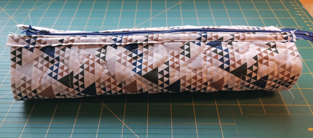 Sy et enkelt penal til skolestart Oppskrift på: https://heidisboble.no/ @heidisboble