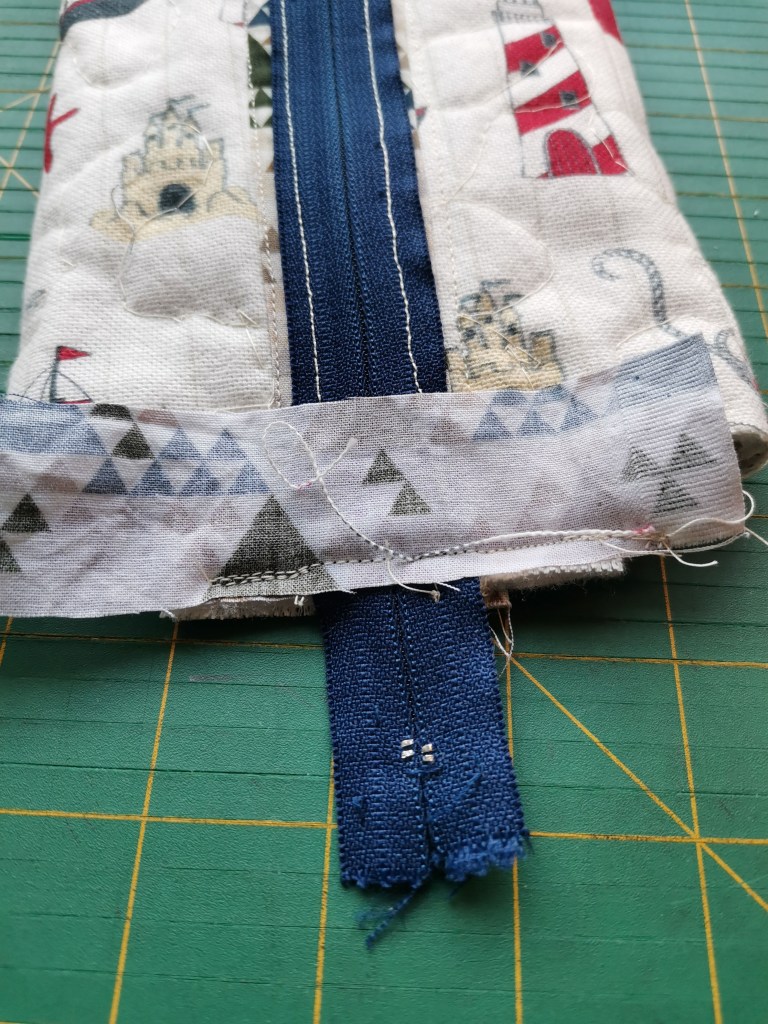 Sy et enkelt penal til skolestart Oppskrift på: https://heidisboble.no/ @heidisboble