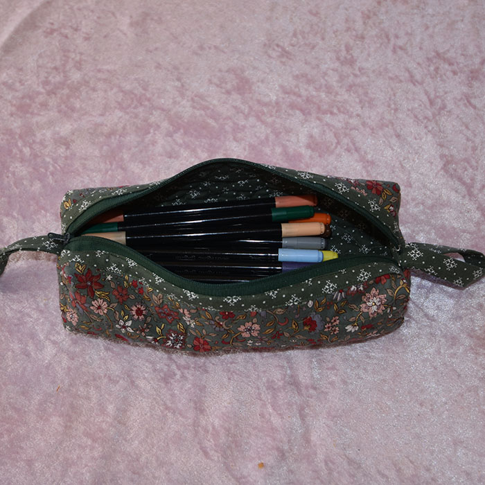 Sy et flott sminkepung, penal og/eller toalettmappe Oppskrift på: https://heidisboble.no/ @heidisboble