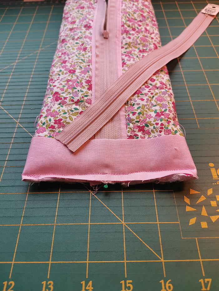 Sy et enkelt penal til skolestart Oppskrift på: https://heidisboble.no/ @heidisboble