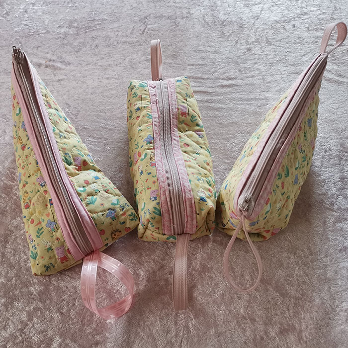 Sy et flott sminkepung, penal og/eller toalettmappe Oppskrift på: https://heidisboble.no/ @heidisboble