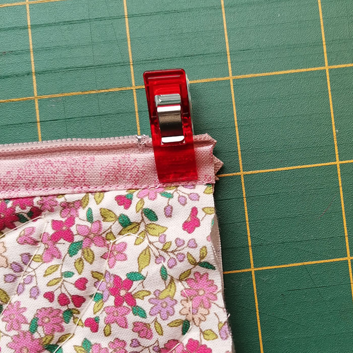 Sy et enkelt penal til skolestart Oppskrift på: https://heidisboble.no/ @heidisboble