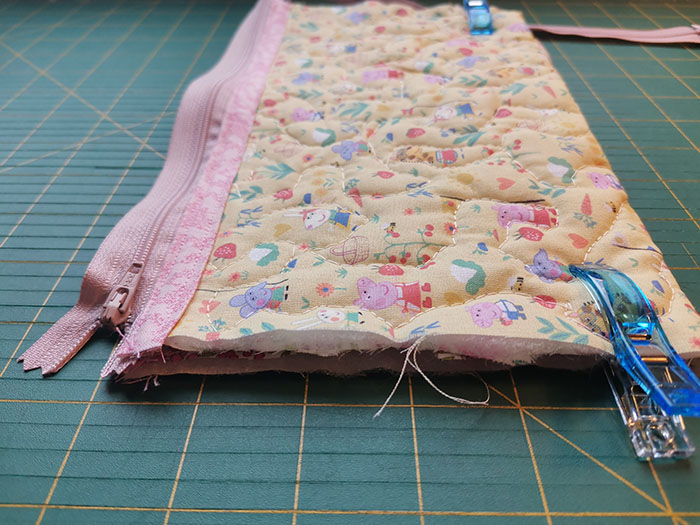 Sy et enkelt penal til skolestart Oppskrift på: https://heidisboble.no/ @heidisboble