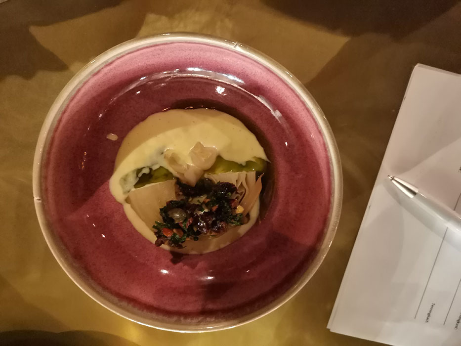 Rett 1: Helstekt norsk kål Bula Neobistro, PRINSENS GATE 32, 7011 TRONDHEIM https://heidisboble.no/ @heidisboble