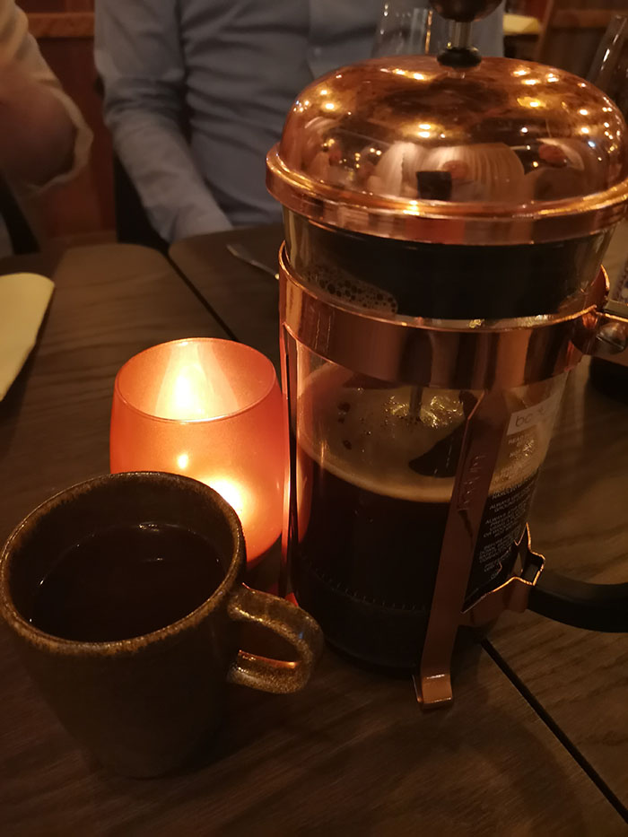 Kaffe 09 november 2022 Restaurant Troll Fosenkaia 4A, 7010 Trondheim, Norge https://heidisboble.no/ @heidisboble