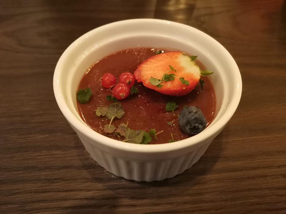 Sjokoladepannacotta 09 november 2022 Restaurant Troll Fosenkaia 4A, 7010 Trondheim, Norge https://heidisboble.no/ @heidisboble