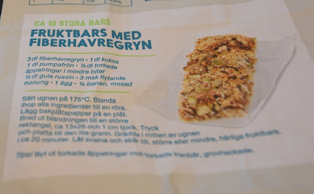Muslibar etter oppskrift fra Garant (https://www.garantskafferiet.se/) Ingredienser; 3 dl Havregryn (fiber) 1 dl Kokos ½ dl Epleringer (tørkete) ½ dl Rosiner (gjerne gule) 3 ss Honning 1 Egg ½ Banan (moset) https://heidisboble.no/ @heidisboble