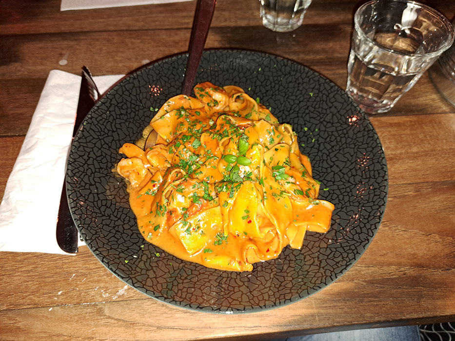 20230129 Una Solsiden Una pizzeria og bar Beddingen 14 7014 Trondheim https://unapizzeria.no/no/ https://heidisboble.no/ @heidisboble