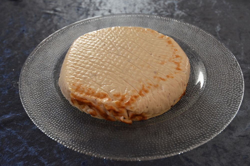 Yoghurtkake

Ingredienser

5 dl	Yoghurt
4 ss	Sukker (100g)
4 	Egg
40 g	Maisenna
https://heidisboble.no/
@heidisboble
