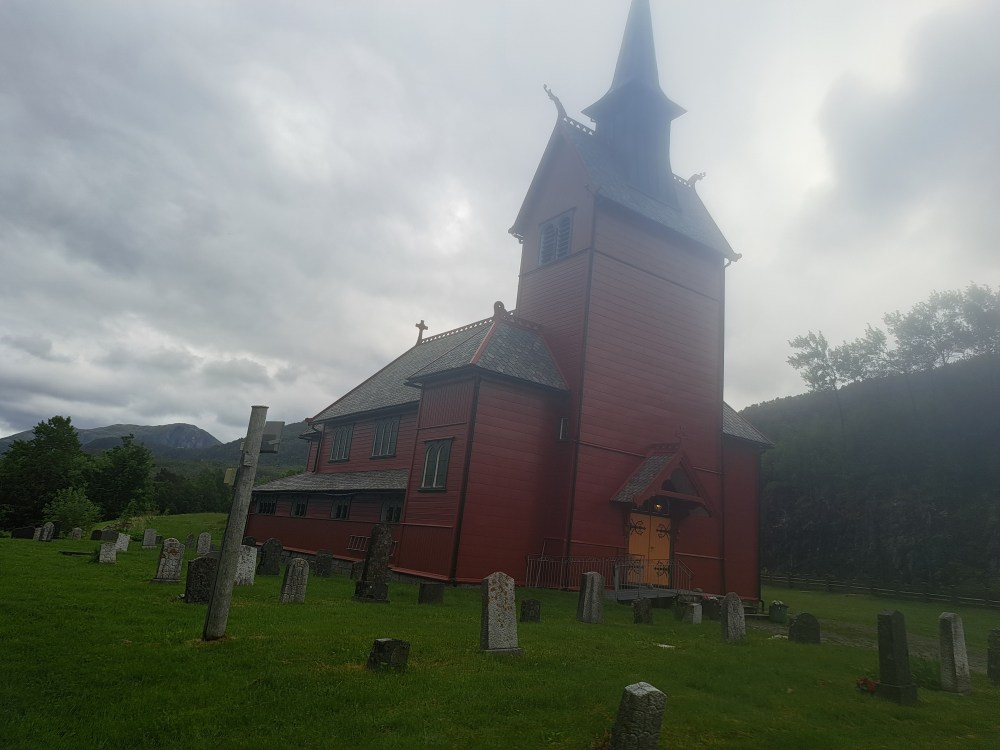 Stemshaug kirke Stemshaug Aure kommune Møre og Romsdal. adresse: Fv364, 6690 Aure, Norge @Heidisboble heidisboble.no bilde tatt 20240528