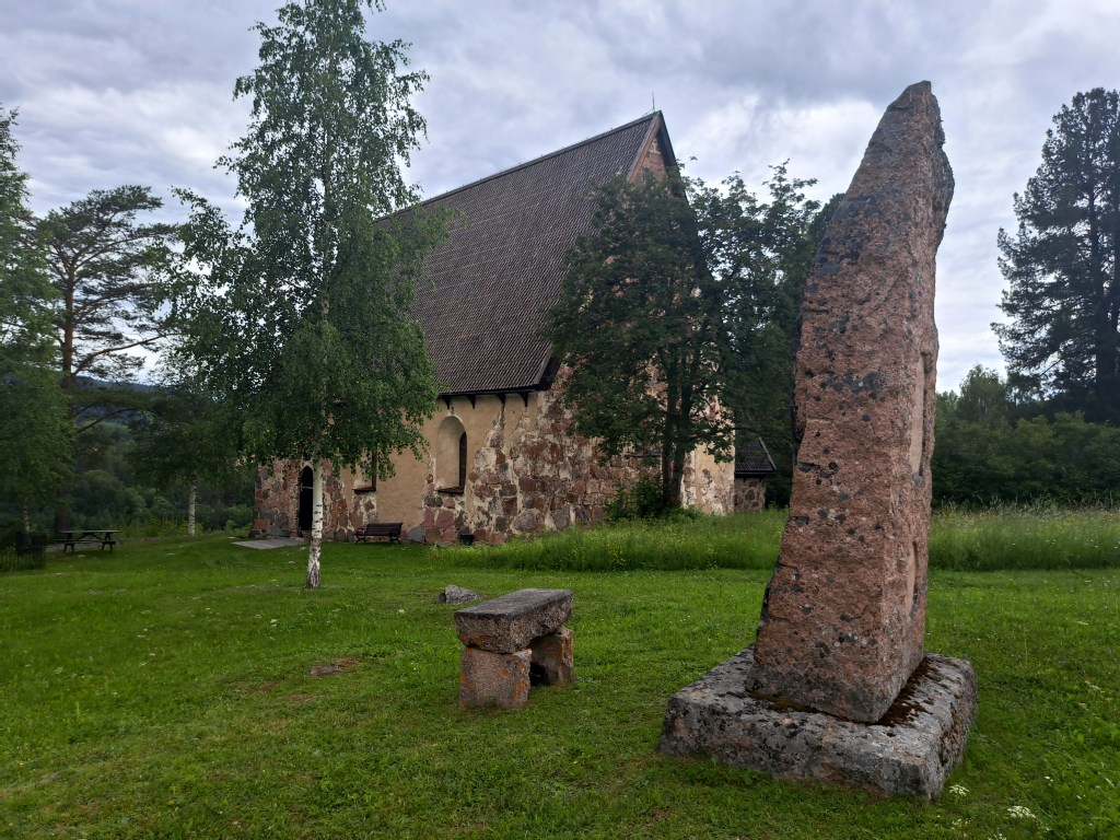 Rugunda gamle kirke Pålgård 228, 844 91 Hammarstrand @Heidisiboble www.heidisboble.no bilde tatt 20240622