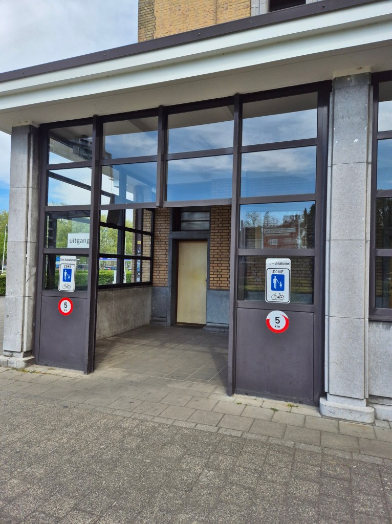 Sint-Anna Tunnelen, Antwerpen

Bilde tatt 20250418
@heidisboble heidisboble.no