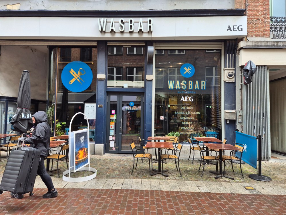 Washbar WASBAR Graaf van Egmontstraat 5 2000 Antwerpen heidisboble.no @heidisbole bilde tatt 20250423